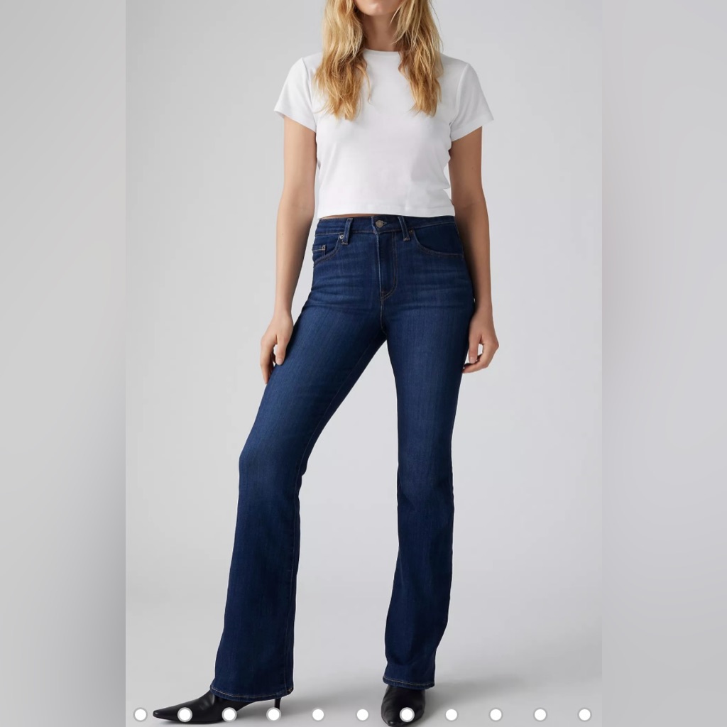 Levis  726 Flare  Size 30